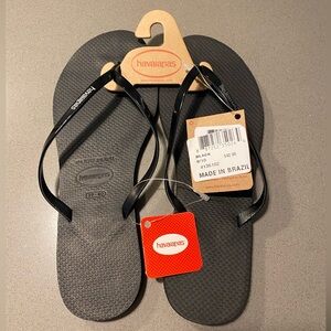 NWT Havaianas Women’s Black Flip Flops, Sz. 9/10, Black! Super cute!!!!